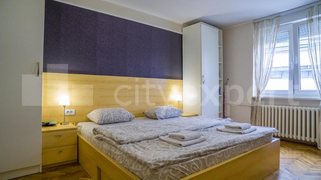 Central Apartment With Garage Нови Сад Екстериор снимка